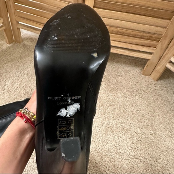 Kurt Geiger SHOREDITCH CHAIN BOOT in black size 9 - Picture 9 of 12